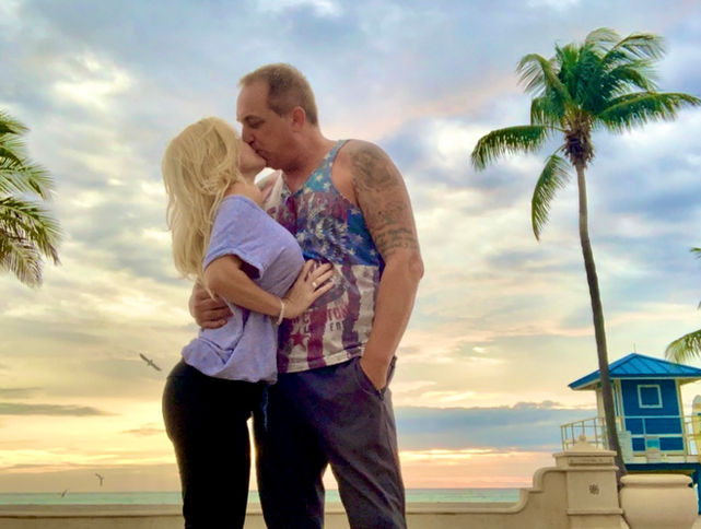 MiamiSwings - Swinger Travel