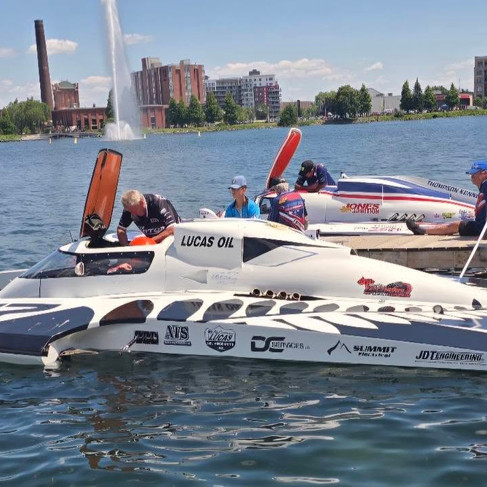 GP577 Lucas Oil in the water at Regates de Valleyfield