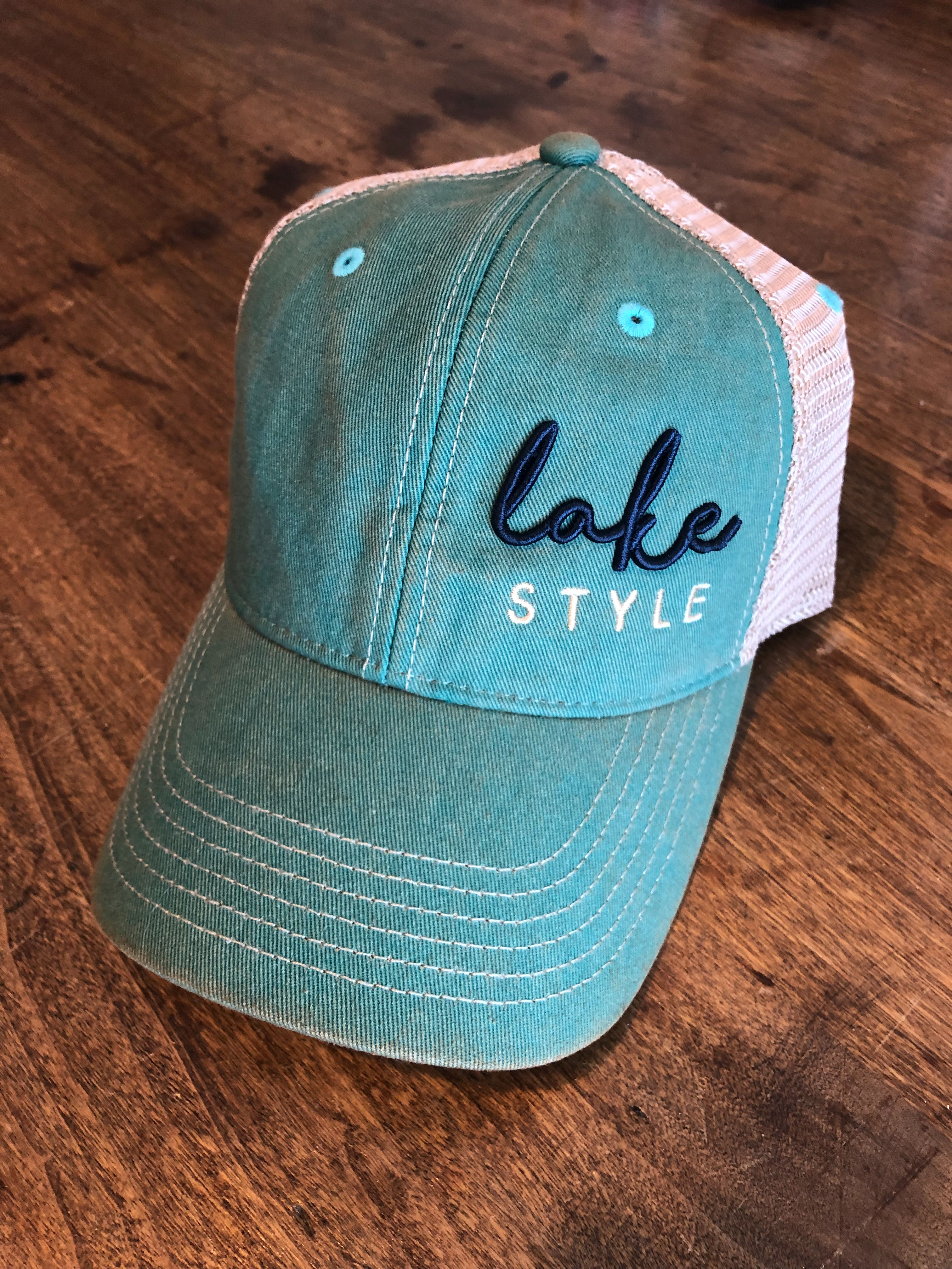 Lake Style trucker SnapBack hat. (Aqua Blue)