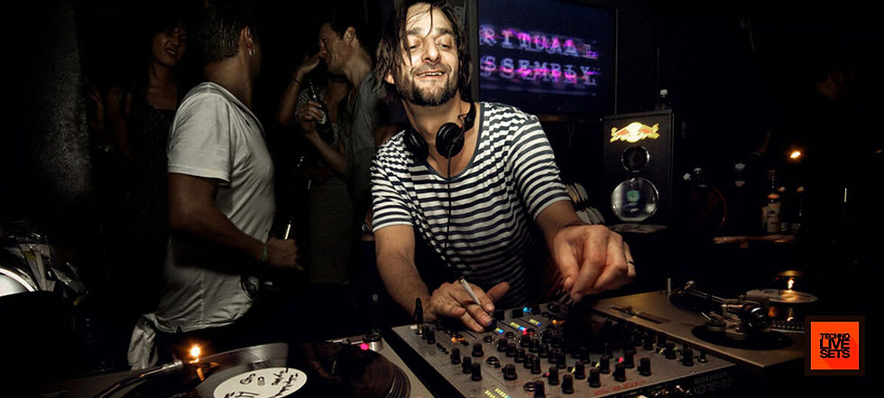 Quando o assunto é long sets: é melhor manter a mesma linha a noite toda ou dá para transitar entre os gêneros?