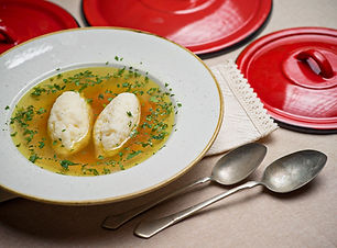 Zupa de galuste (rata).jpg