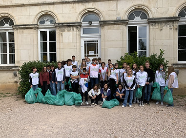 Nettoyons la nature Collège privé Givry 71 (1).jpeg