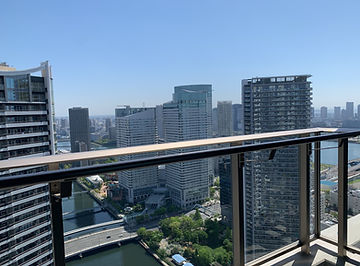 駐車場付きマンション　パークタワー勝どきサウス　駐車場付き　賃貸　3LDK　72.38㎡　46階　勝どき駅徒歩２分　中央区勝どき４丁目　制震構造　車1台　運河を望む眺望