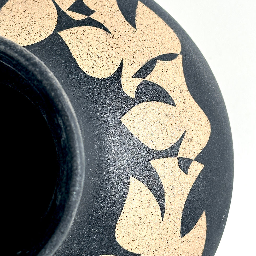 Thumbnail: Dove Graphic Urn Vase