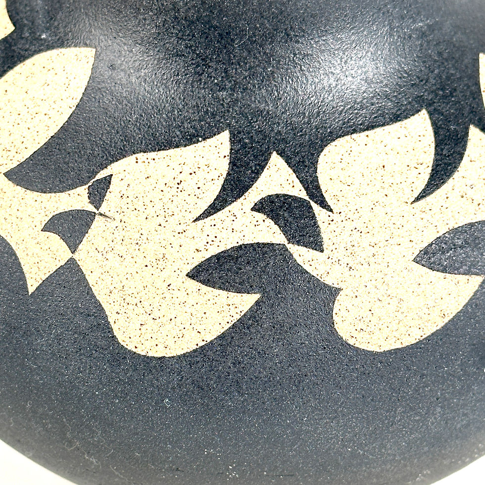 Thumbnail: Dove Graphic Urn Vase