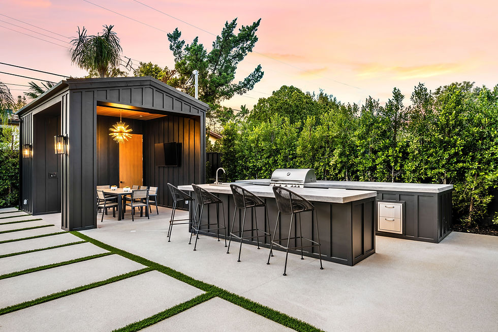 Outdoor kitchen 4.jpg