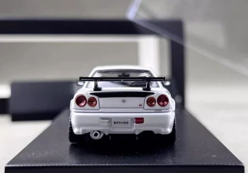 NISSAN SKYLINE GT-R R34 V-SPEC MINES WHITE 1/64 CAR BY MY
