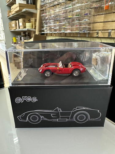 1957 FERRARI 250 TESTA ROSSA RED HOOD COMES OFF 1/64 DIECAST CAR