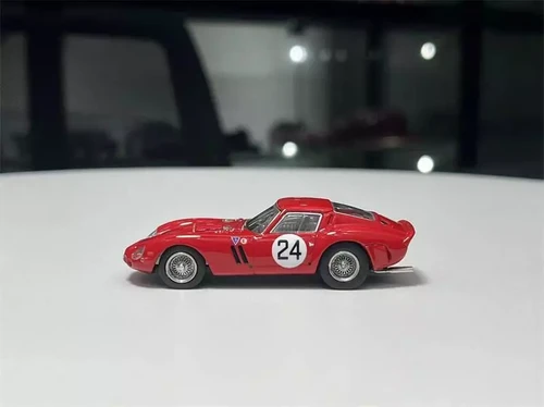 d*3様 PGM 1/64 Ferrari 250 GTO 赤 d*3様 PGM 1/64 Ferrari 250 GTO