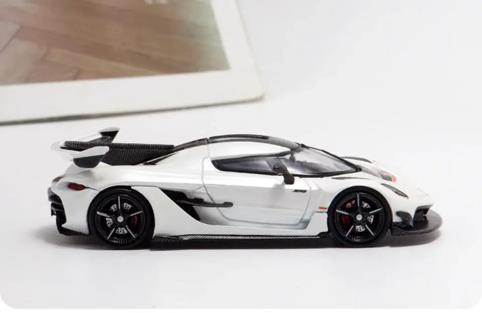 Thumbnail: KOENIGSEGG JESCO PEARL WHITE RED LINE 1/64 DIECAST CAR BY HKM & BSC PREMIUM