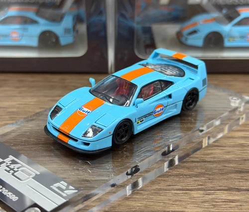 FERRARI F40 GULF LIVERY CLEAR BASE 1/64 DIECAST CAR BY