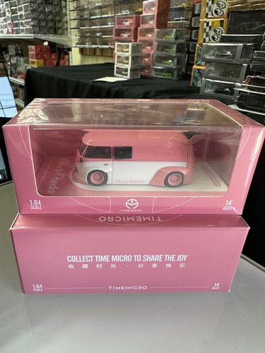 VOLKSWAGEN T1 MINI BUS VW PEACH POWDER PINK 1/64 DIECAST MODEL BY