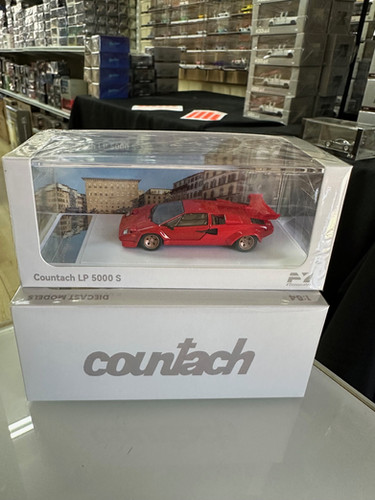 LAMBORGHINI COUNTACH LP5000 RED TAIL 1/64 DIECAST CAR MODEL BY