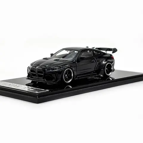 1/64 STREET WEAPON BMW M4 カーボンブラック ミニカー BMW M4 G82 BLACK 1/64 DIECAST CAR BY STREET WEAPON | JVK Toys