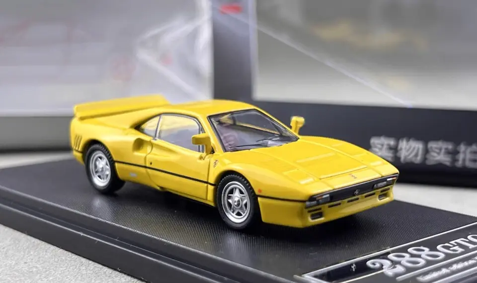 ホットウィール フェラーリ 288 GTO イエロー 1985 FERRARI 288 GTO YELLOW BY HOT WHEELS ELITE 1:18 BRAND