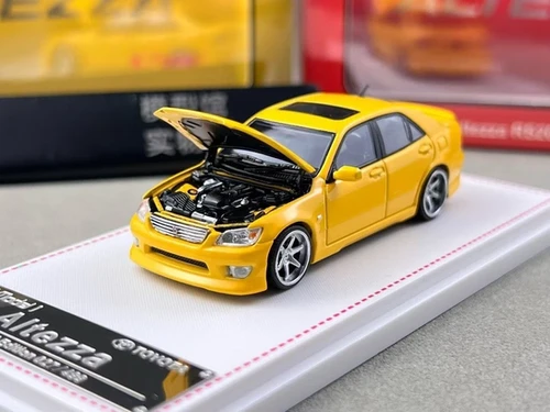 TOYOTA ALTEZZA RS200 YELLOW HOOD OPENS 1/64 DIECAST CAR BY MODEL 1