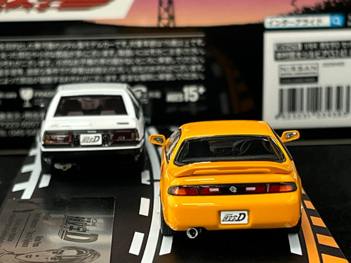TOYOTA AE86 FUJIWARA TAKUMI NISSAN SILVIA S14 KENTA INITIAL D 1/64