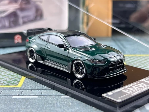 G82 M4 WRK Valkyrie ミニカー 1/64 BMW G82 M4 WIDE BODY CANGLING GREEN 1/64 DIECAST CAR BY STREET