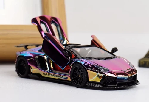 LAMBORGHINI AVENTADOR LP700-4 OPENINGS CHAMELEON 1/64 DIECAST CAR