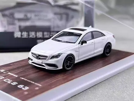 MERCEDES BENZ CLS63 SEDAN WHITE 1/64 DIECAST CAR BY MJ MODELS
