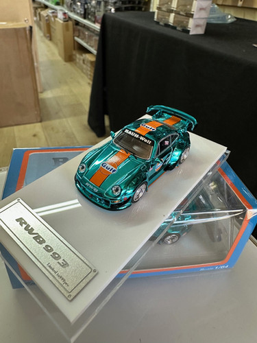 PORSCHE RWB 993 GT GULF LIVERY WITH EXTRA WHEELS 1/64 DIECAST CAR