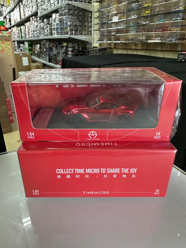NISSAN 400Z RED ROCKET BUNNY 499 MADE 1/64 SCLAE DIECAST CAR MODEL
