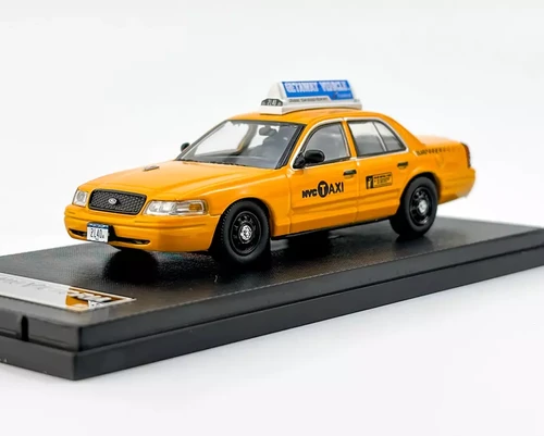 FORD CROWN VICTORIA NYC TAXI CAB NEW YORK CITY 1/64 DIECAST CAR BY
