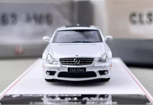 MERCEDES BENZ CLS 63 AMG PEARL WHITE 1/64 DIECAST CAR BY FOCAL