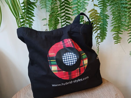 Hybrid-Styles Organic Cotton Shopper Printed and Applique Target Design