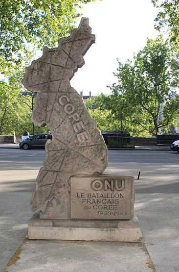 Monument du Bataillon français de l’ONU (Source: Wikimédia)