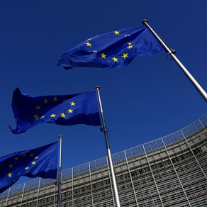 Le 10 juin 2026, la Commission européenne a adopté sa toute première stratégie dédiée aux îles de l'Union. Une stratégie présentée conjointement avec une stratégie sœur consacrée aux territoires côtiers. Les deux plans fonctionnent en tandem, se renforçant mutuellement pour répondre à des pressions communes tout en traitant les réalités spécifiques des îles et des communautés côtières. 