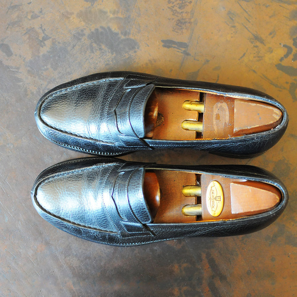 Thumbnail: Mocassin 180 J.M. Weston grainé noir embauchoirs