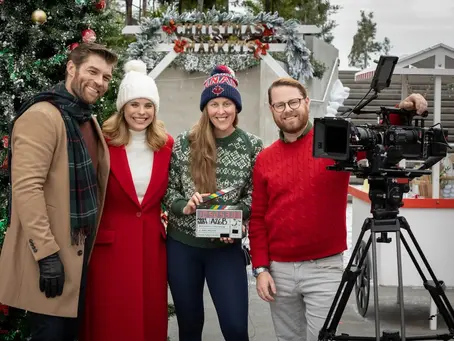 Susie Abromeit, Liam McIntyre get decorations ready for Jo-Anne Brechin’s ‘Designing Christmas’