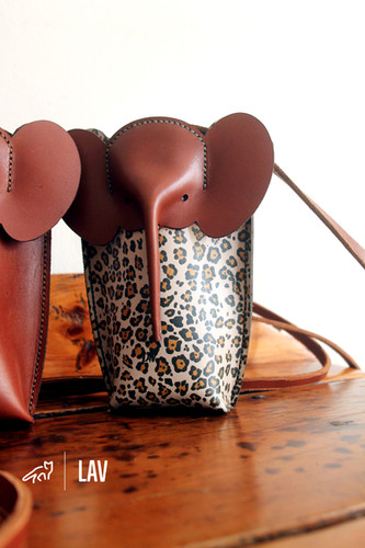 Elephant Cellphone Pocket Bag | LAV Custom Leather D