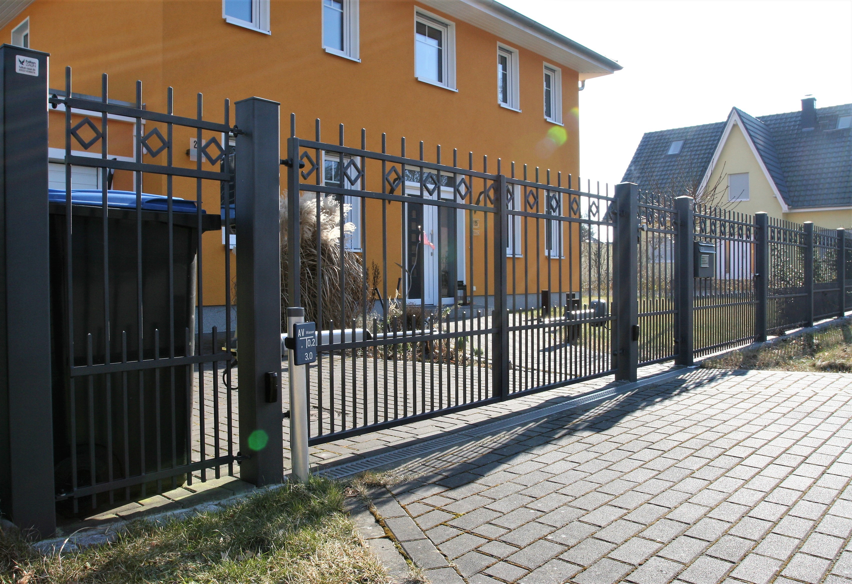 FZ.C.11 Drehflügeltor mit Antrieb