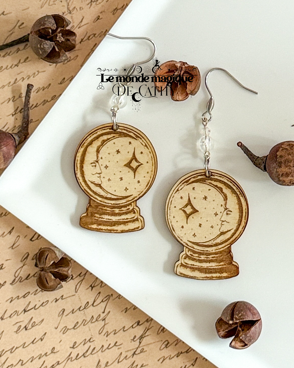 Miniature : Boucles d’oreilles magiques en bois