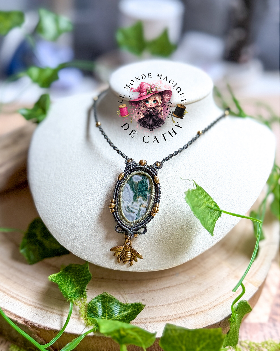 Miniature : 🐝 La Bâtisseuse  Patience • Abondance