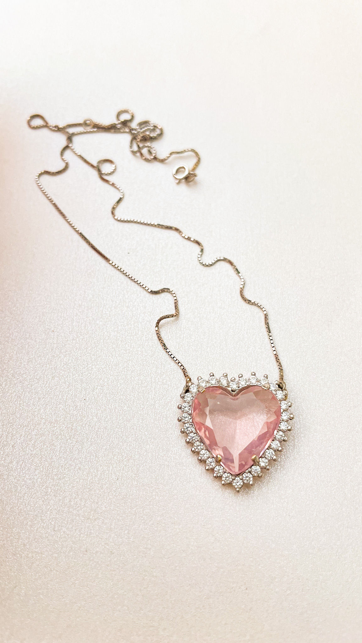 Colar Coração Quartzo Rosa Cravejado