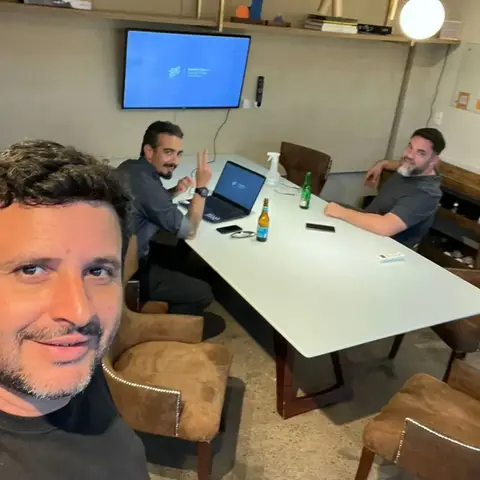 Reunião de apresentação da nova Logomarca da Agência de Marketing Trinca