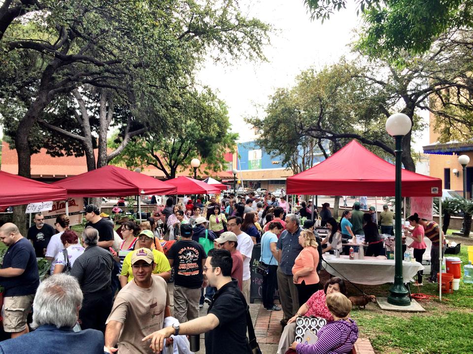 El Centro de Laredo Farmers Market in Laredo Texas directory listing at