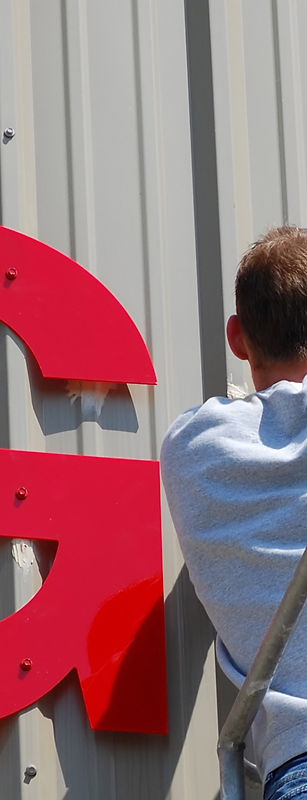 Sign Installing