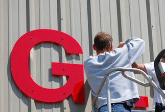 Sign Installing
