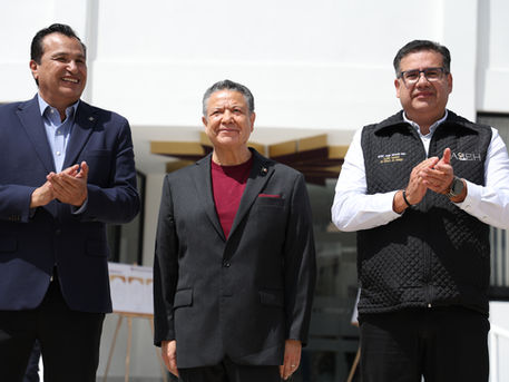 Julio Menchaca pone en marcha el complejo “Hidalgo Honesto”