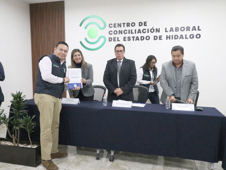 CCLEH capacita a su personal para una atención más humana y eficiente