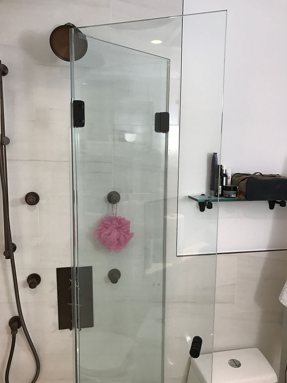 3-8-bi-folding-clear-glass