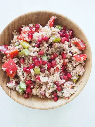 SUND TORSDAG: QUINOA SALAT MED ASPARGES OG GRANATÆBLE