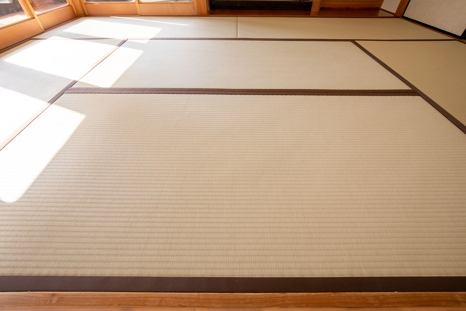 工事完成度の屋内の畳の写真