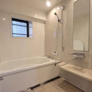 リフォーム後のバスルームの写真