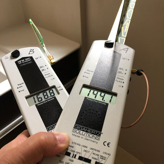 電磁波の測定器