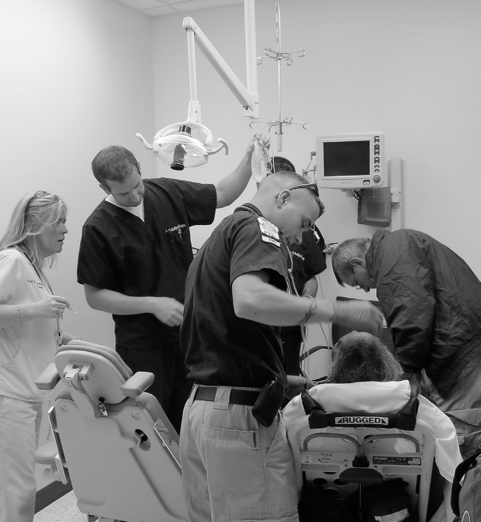 Medical Emergencies in the Dental Office; Recognition and Management